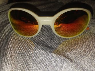 OAKLEY SUNGLASSES !!
