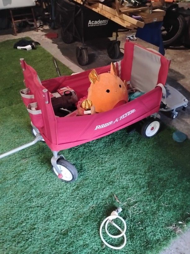 Radio Flyer Kid Wagon