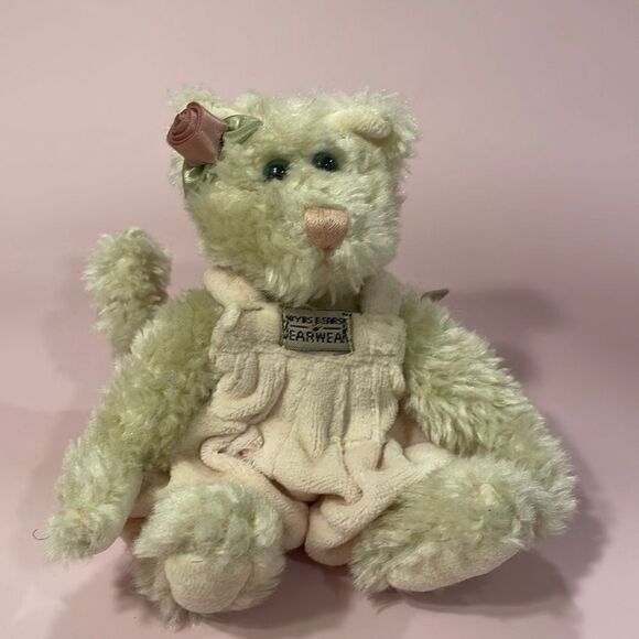 Boyds Bears Bearwear Cream Coloured Cat in Pink Velvet Jumpsuit & Rose in Ear 6”
