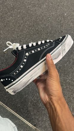 BLACK PEARLIZED VANS