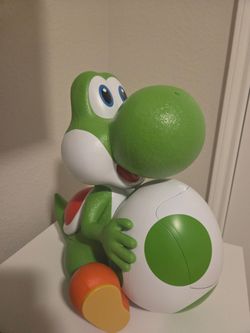Popcorn bucket yoshi