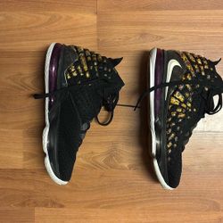 Nike LeBron 17 Lakers  