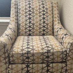 Cushion Chair 