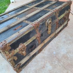 Vintage Antique  Rusty Steamer Trunk Wood Metal 