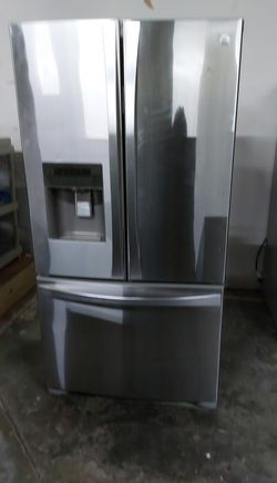 Stainless Steel French Door Refrigerator with Ice Maker
