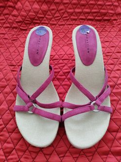 Shoe