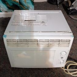 Air Conditioner Unit (5000 BTU)