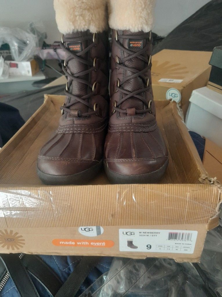 Ugg Boots Size 9 Women