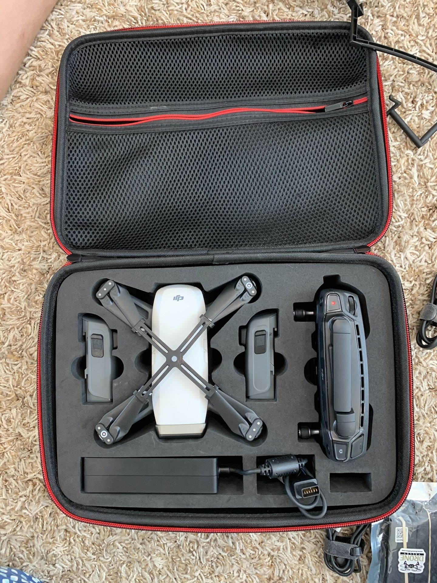 DJI Spark, Fly More Combo, Alpine White Drone