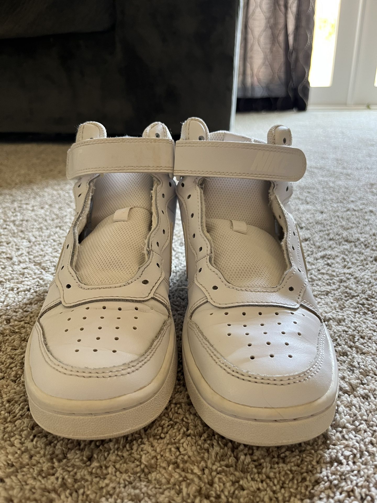 Nike Court Borough Mid 2