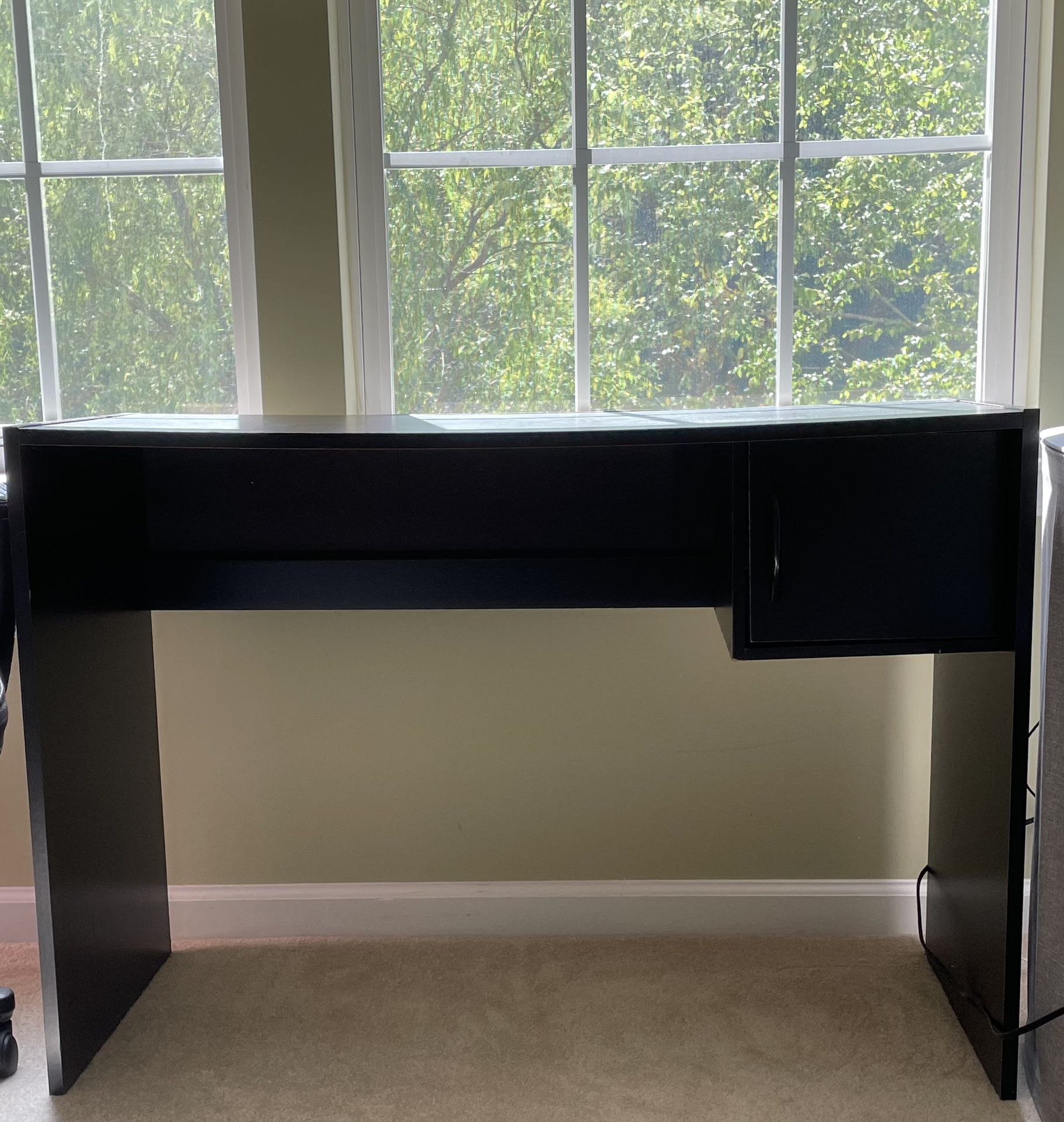 Black Study Desk