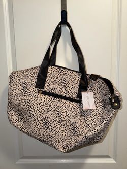 NWT Mali + Lili Spotted Travel Duffle Bag – White/Black