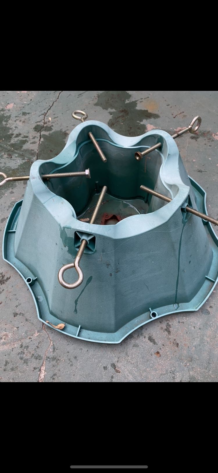 Oasis Tree Stand $$$reduced