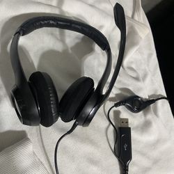 Simple Wired Gaming Headset (with Microphone)
