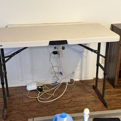Folding Table 