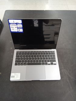 Apple laptop