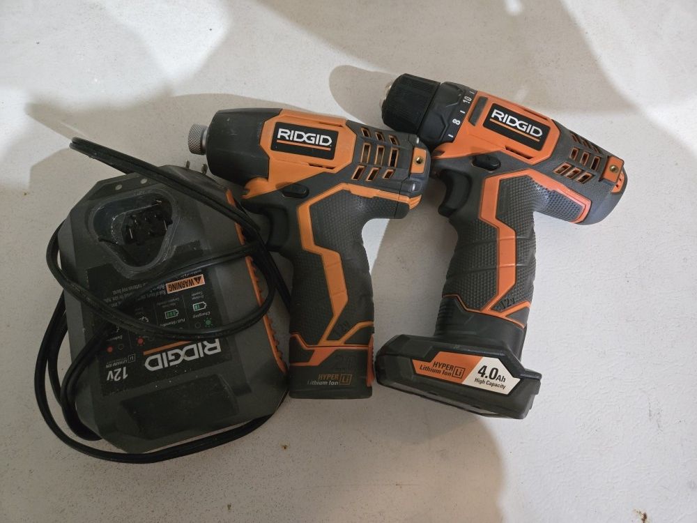 New ridgid Drill And Driver Set