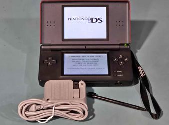 Nintendo DS Lite Crimson Red/Black Great condition!
