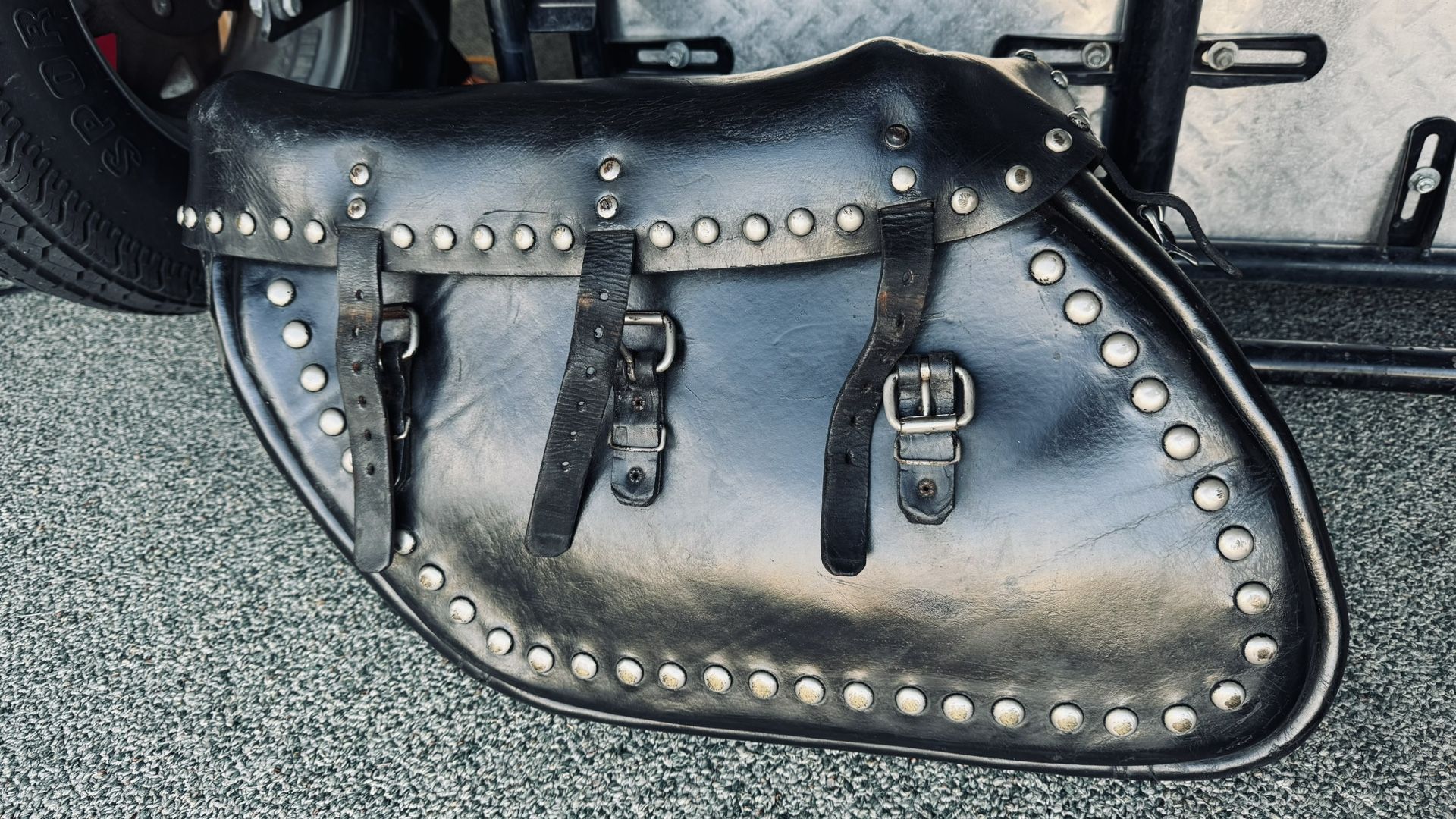 Vintage 1980s Harley Davidson Leather Iron Bags