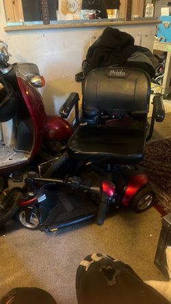 Gogo scooter by pride mobility handicap scooter