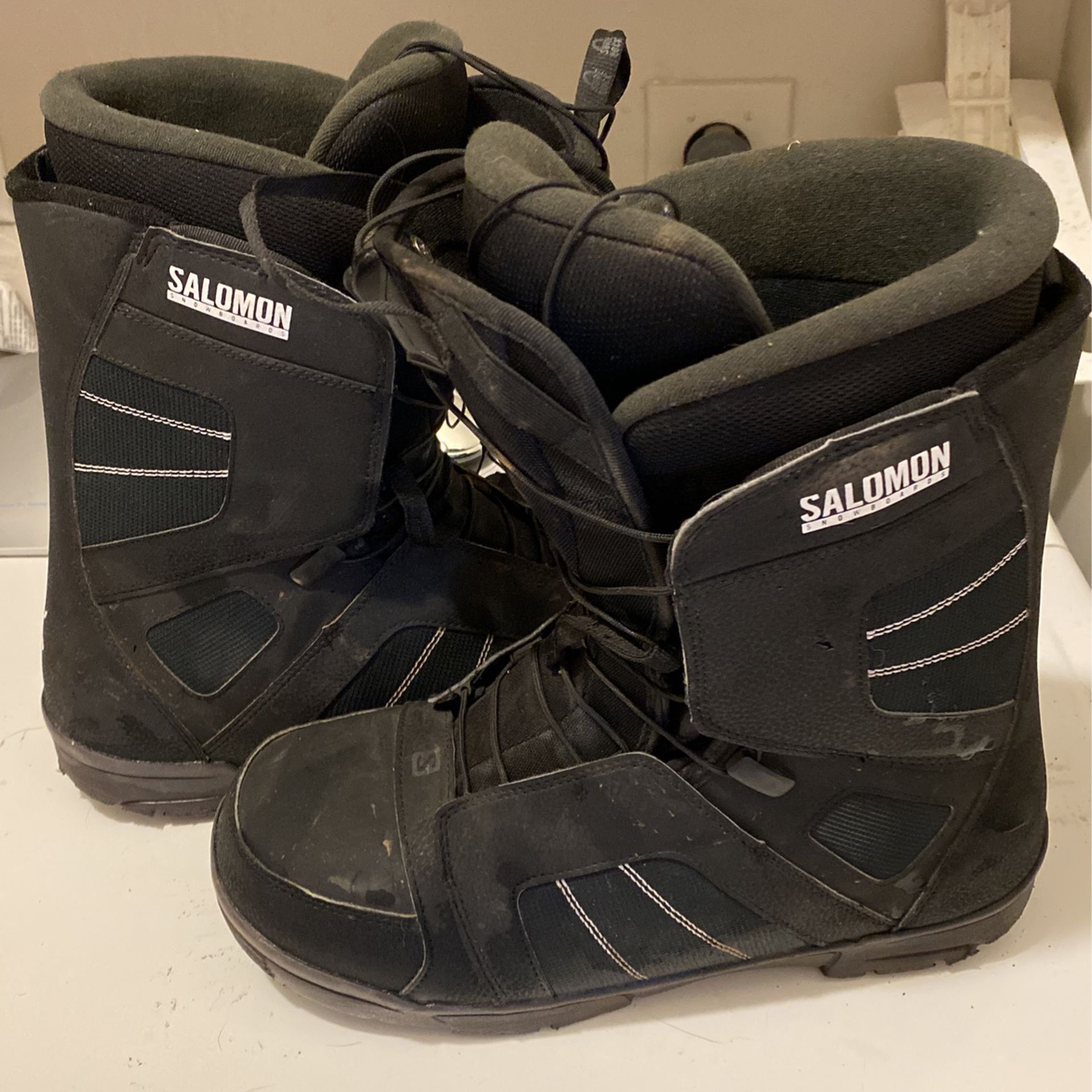 Formulering Als reactie op de verbergen Salomon Titan Snowboard Boots for Sale in Mesa, AZ - OfferUp