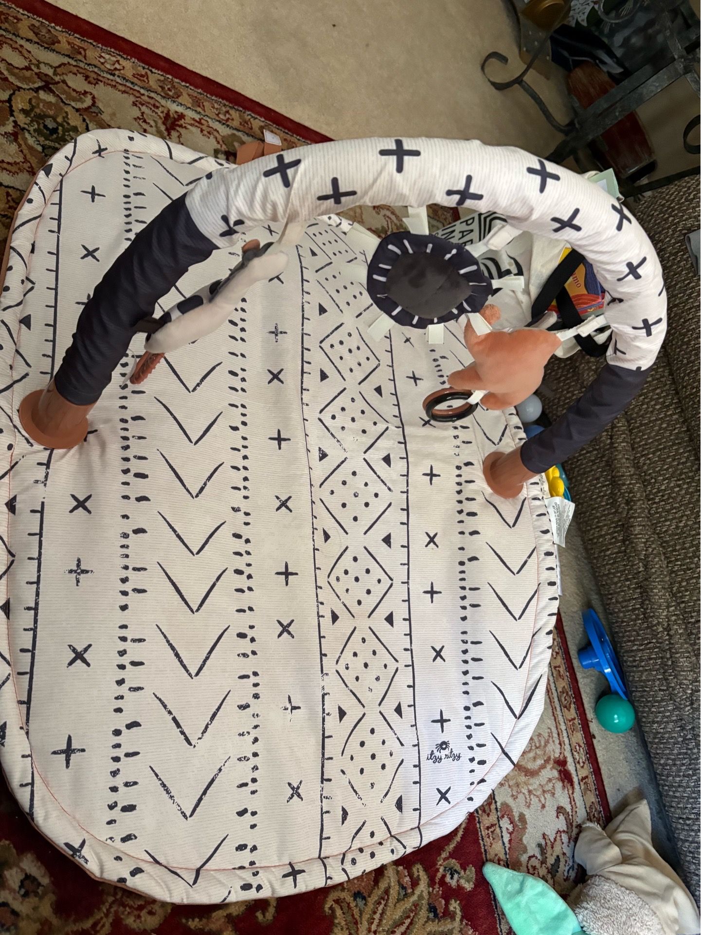 Baby play / tummy time may