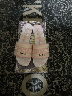 Dior slides