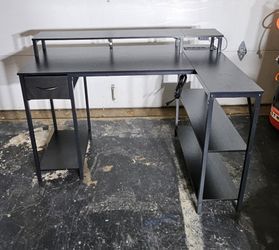 L Shaped (Right Corner) Gaming/Computer Desk With Led Lights (Read Description)