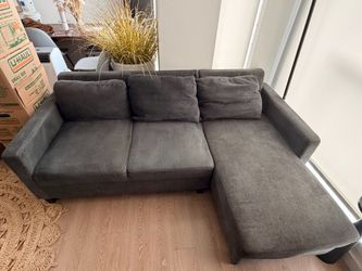 L sectional sofa Couch