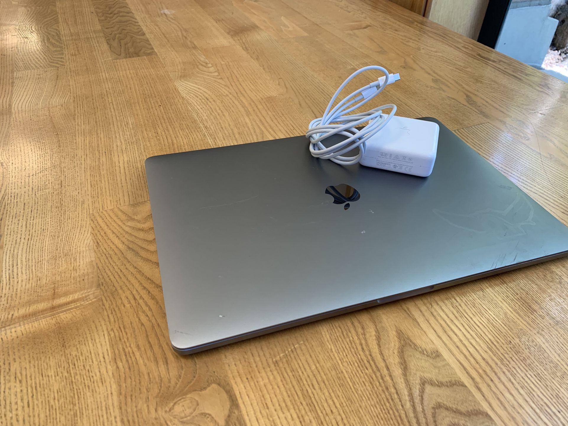 2016 macbook pro 500gb