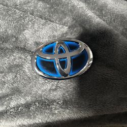Toyota Hybrid Badge 