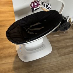 4moms Muilt- Motion Baby Swing 