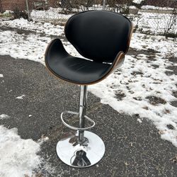 Scandi Style Black Curved Adjustable Swivel Bar Stool ~ Chrome Finish Metal Base