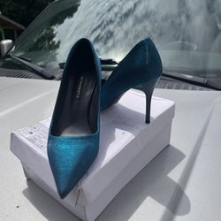 Womens’ Shoes Zise 6 O 7