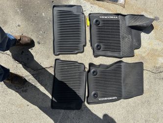 4th Gen 2025 Tacoma All Weather Floor mats 