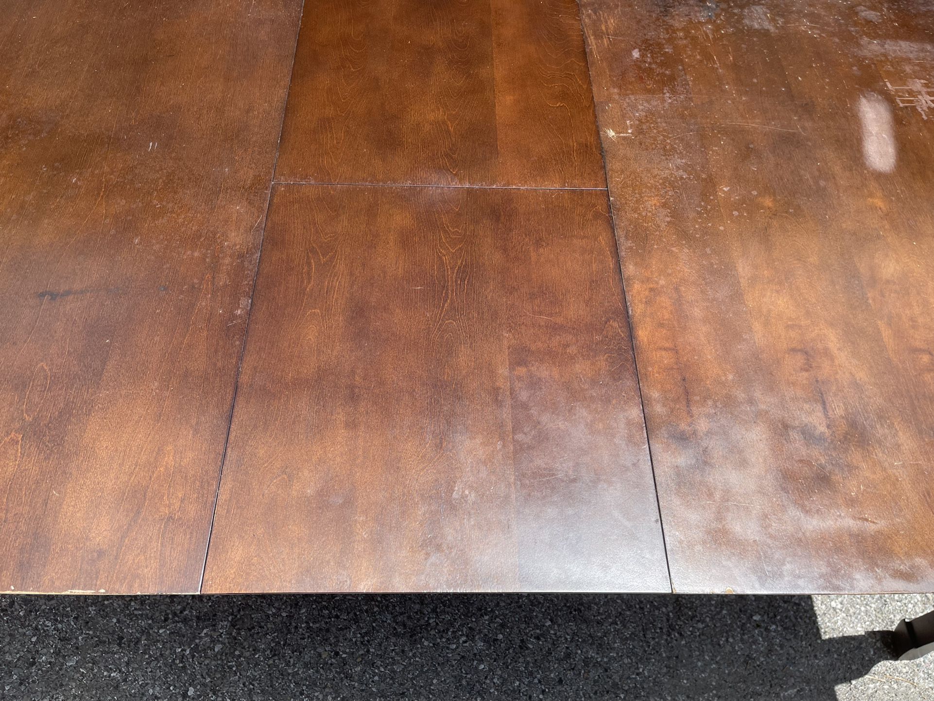 Dinning Room Table With 4 Chairs And Extension piece They Have Some Scratches and dents