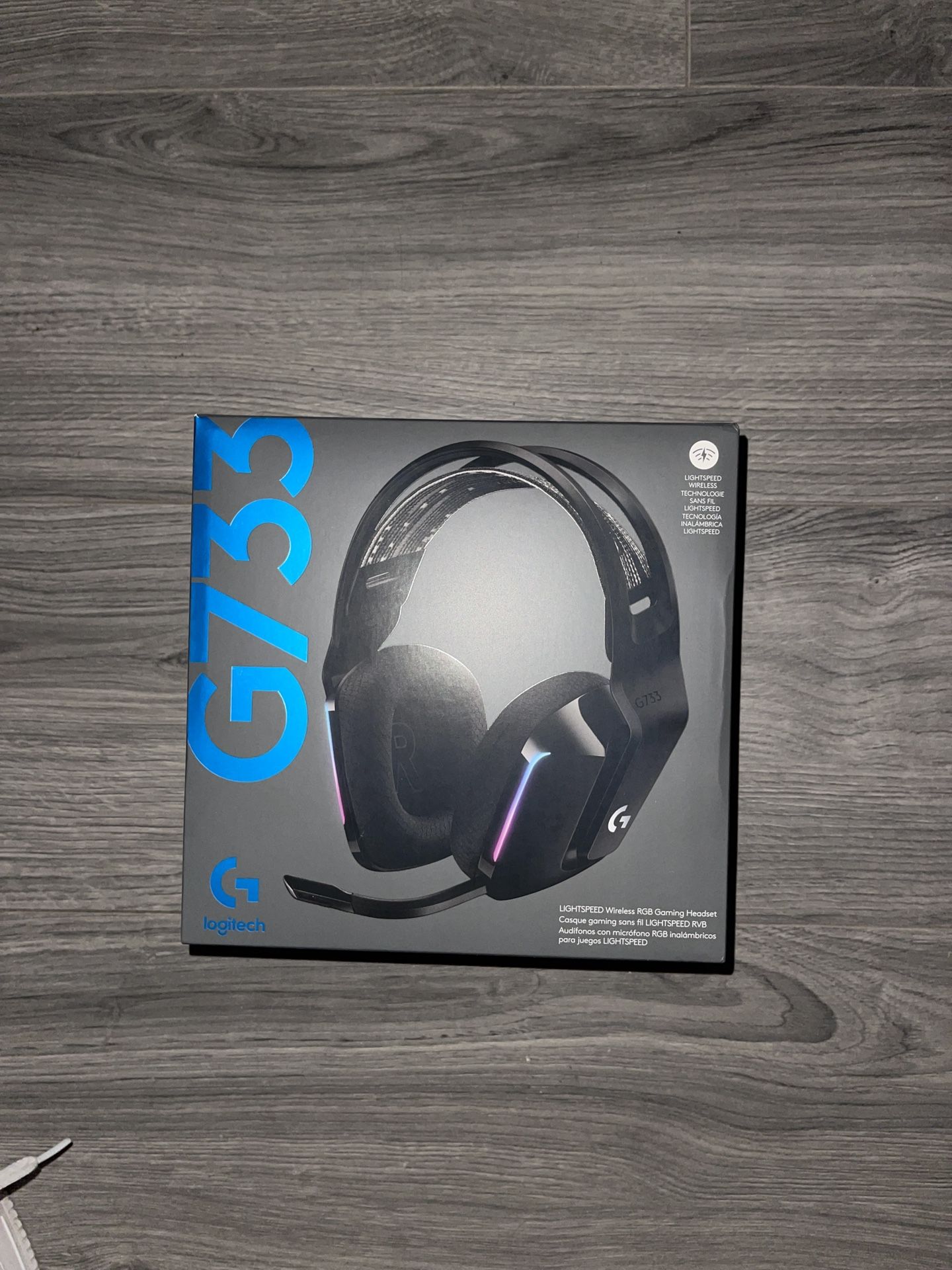 Logitech G733 Black Wireless Gaming Headset (2)