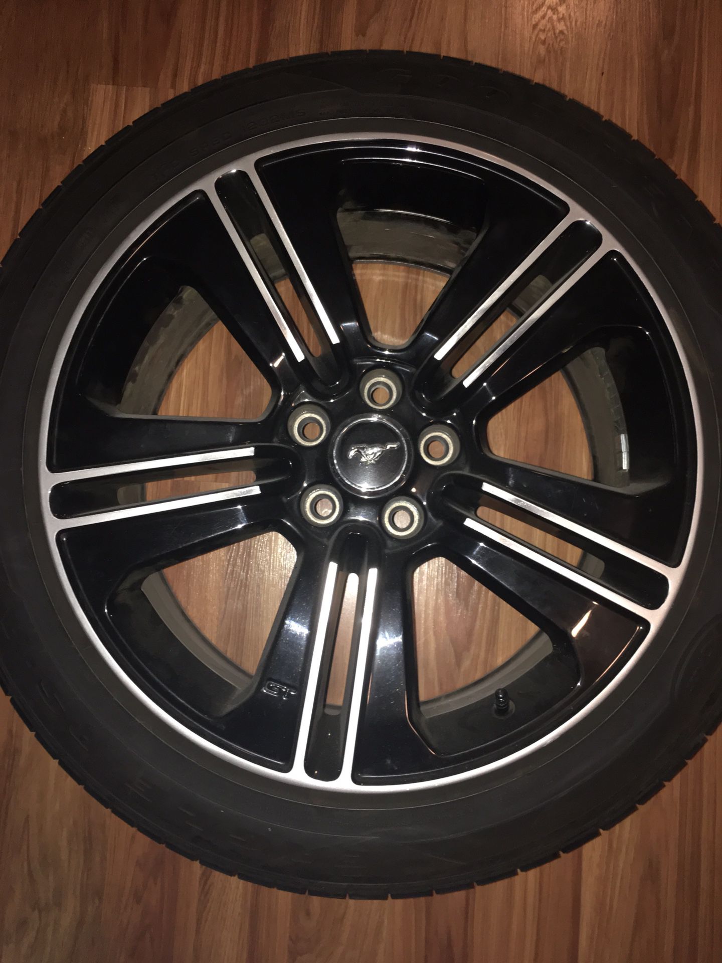 Ford Mustang GT California Special rims