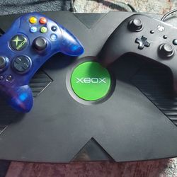 Original XBOX Modded 250GB CoinOps 8 Over 10,000 Classic Games
