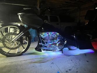 Motorcycle Lightning Kit 12 Strip Dream Color With Brake And Turn Signal Functions.