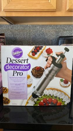 Wilton Dessert Decorator Pro