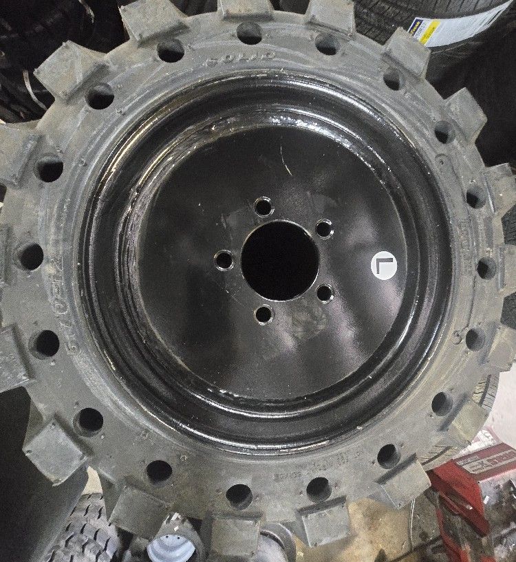 Small Bobcat Tires 570X12