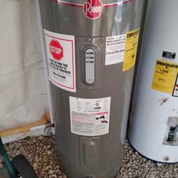 Rheem 40 Gallon Electric Water Heater 