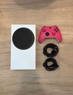 Xbox Series S – Pink Controller – Excellent Condition – Ready to Play