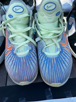 Classic Labron James gym shoes size 12 men’s