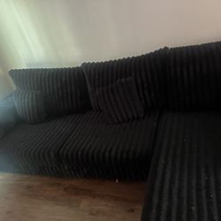 FLUFFY SECTIONAL COUCH 