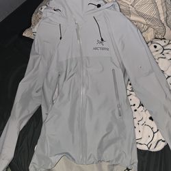 Arcteryx goretex shell