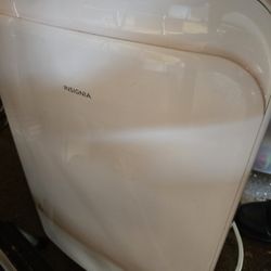 Insignia Portable Ac Unit 8000 BTU