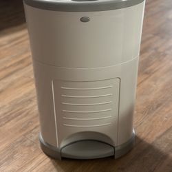 Dekor Diaper Pail