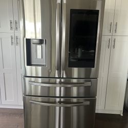 Counter Depth Samsung Family hub Fridge